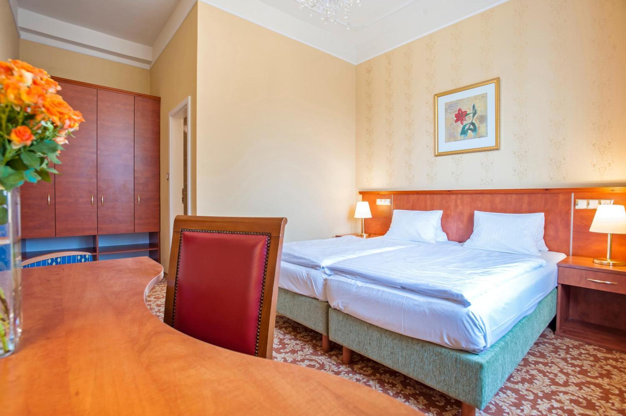 Spa Resort Pawlik-Aquaforum Františkovy Lázně Habitación foto