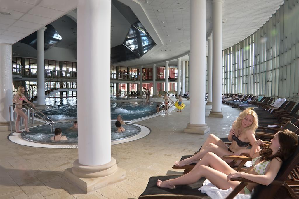 Spa Resort Pawlik-Aquaforum Františkovy Lázně Exterior foto