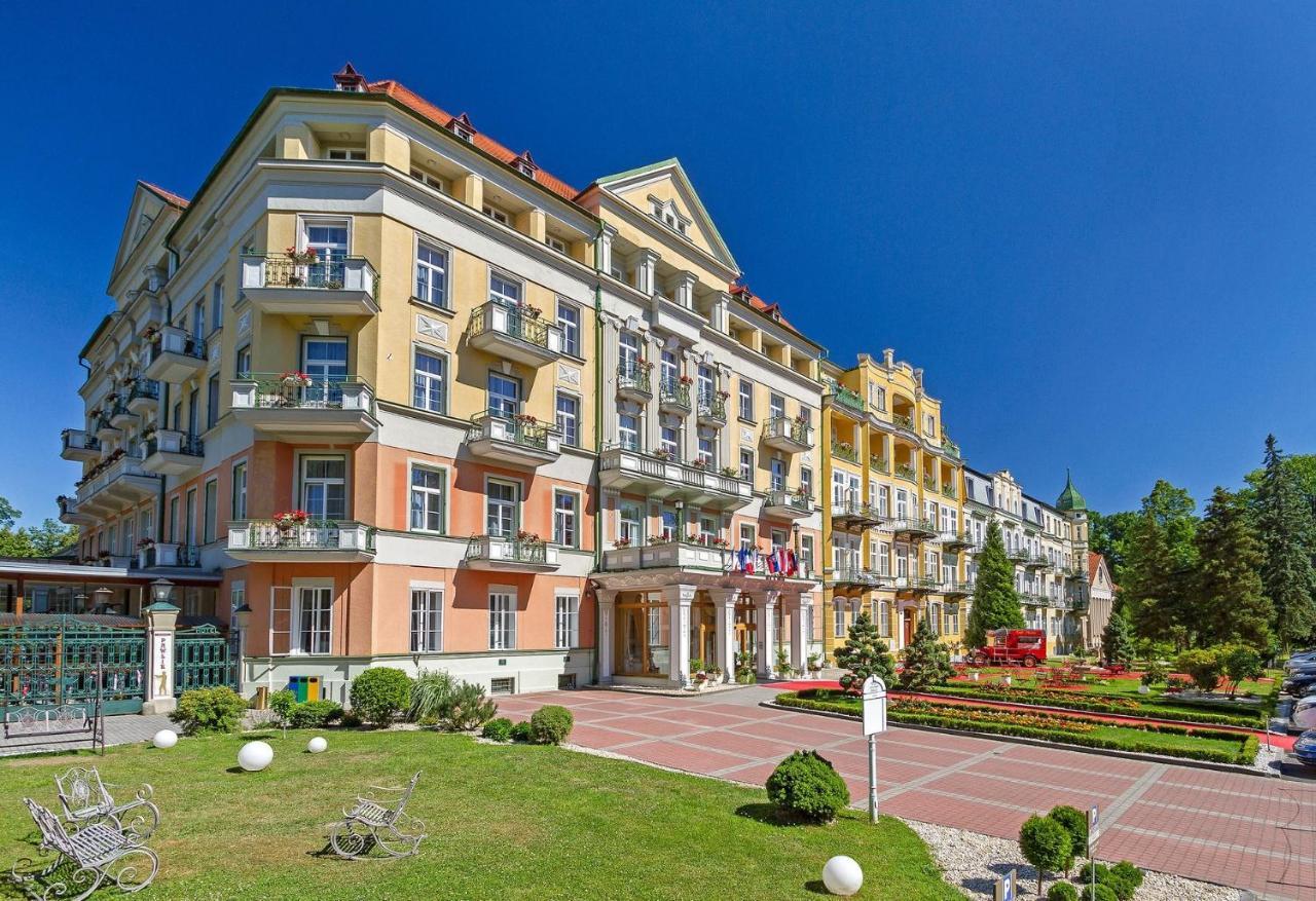 Spa Resort Pawlik-Aquaforum Františkovy Lázně Exterior foto