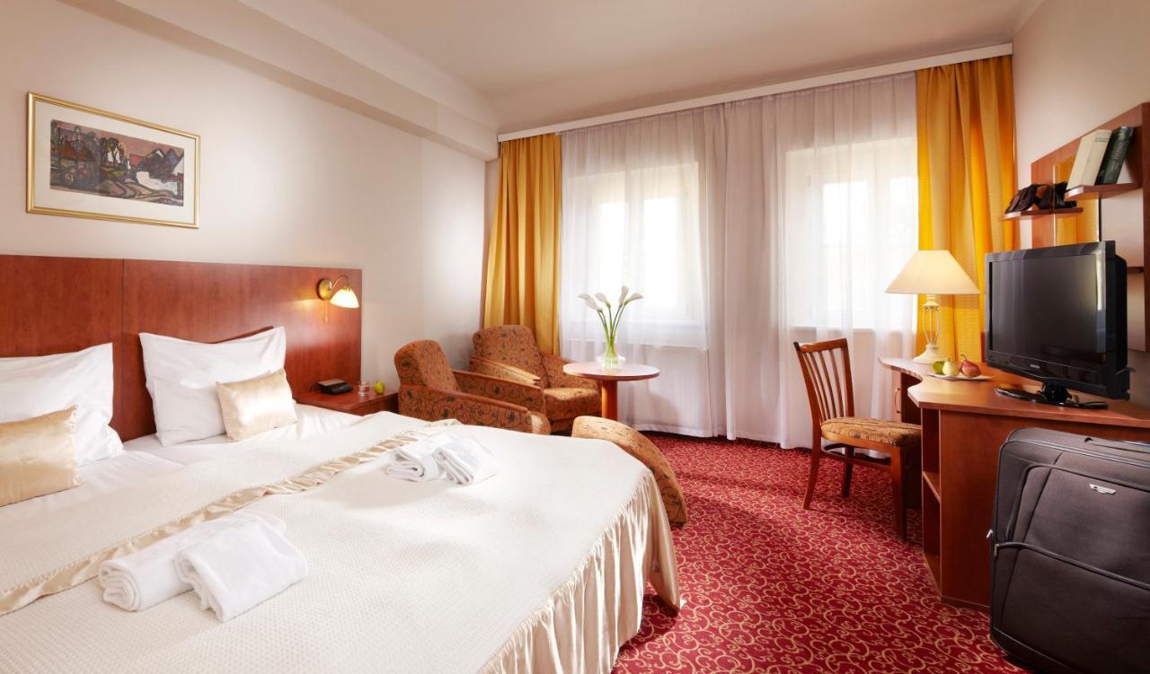 Spa Resort Pawlik-Aquaforum Františkovy Lázně Habitación foto